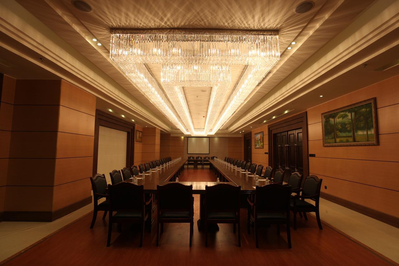 Chengdu Zhengyuan Xiyue Hotel Экстерьер фото